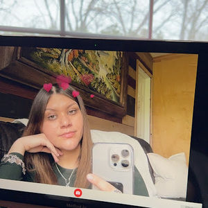 Meet your Posher, Alondra